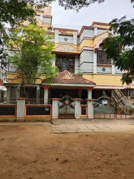 Onroad property for urgent sale at subramaniapuram