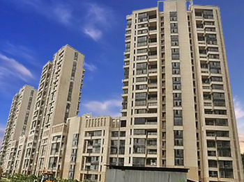 Luxurious Golf Facing Apartment in Greater Noida