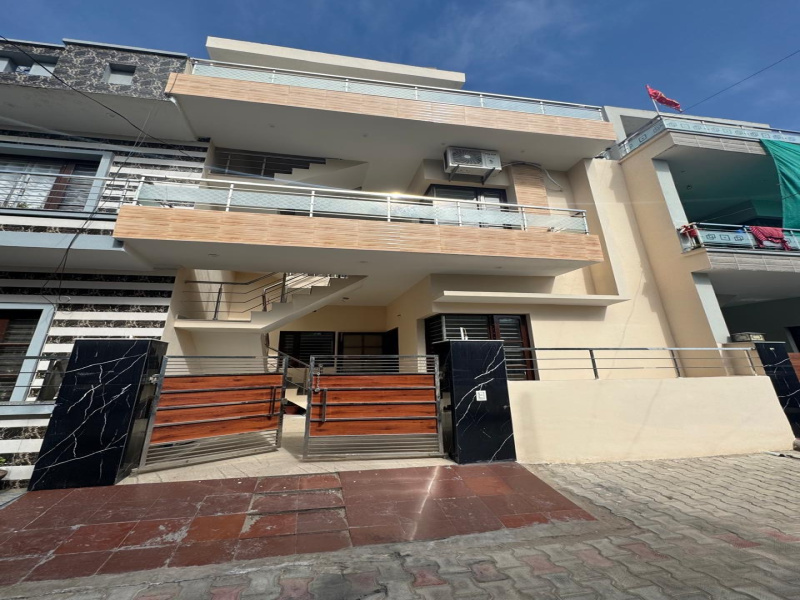 HOUSE FOR SALE IN SHIVALIK CITY SEC-127