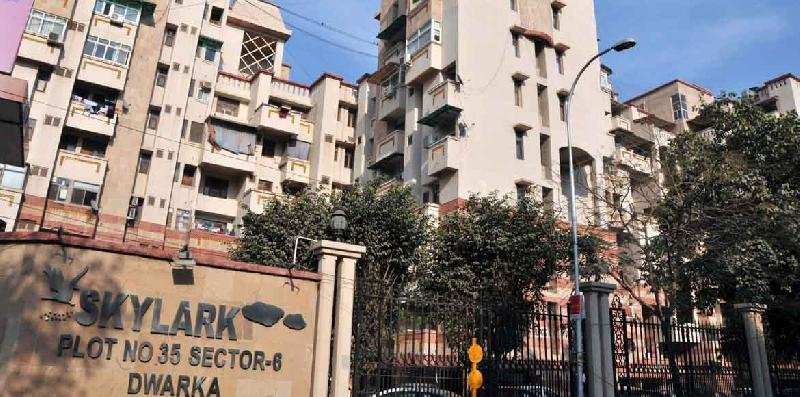 3 BHK Flats & Apartments for Sale in Sector 6, Dwarka, Delhi (2200 Sq.ft.)