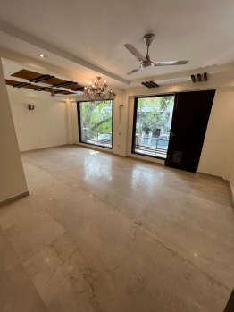 3 BHK Builder Floor for Sale in Safdarjung Enclave, Delhi (2100 Sq.ft.)
