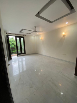 4 BHK Builder Floor for Sale in Shanti Niketan, Delhi (400 Sq. Yards)