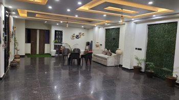 Builder Floor for Sale in Anand Niketan, Delhi (400 Sq. Yards)