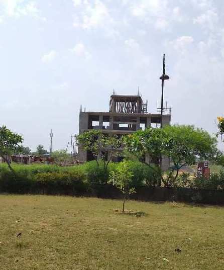 102 Sq. Yards Residential Plot for Sale in Lal Kuan, Ghaziabad