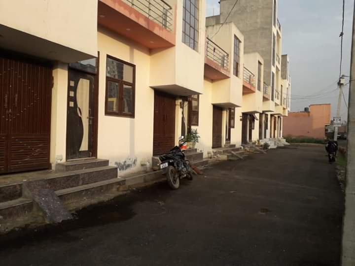 1 BHK Individual Houses / Villas for Sale in Lal Kuan, Ghaziabad