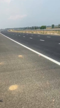 Best 10 acre land on Gangaexpresway