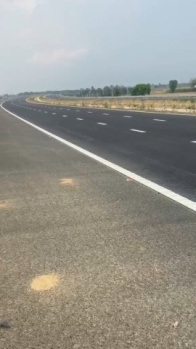 Best preimum land on Gangaexpresway