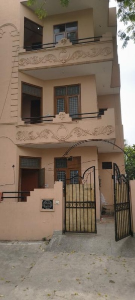 60 Meter House 2.5 Story Available For Sale