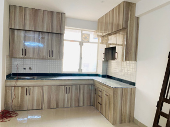 Gated society l, good location,all amenities, ,park facing,  Semi furnished flat