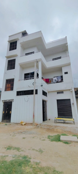4 BHK Independent House For Sale In Gopiganj, Sant Ravidas Nagar (4500 Sq.ft.)