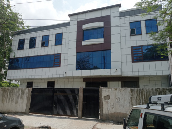 600 Sq. Yards Business Center for Sale in Kakadev, Kanpur