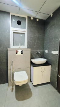 Property for sale in Ambala Highway, Zirakpur