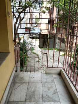 Individual House for Sale at Dhakuria, Kolkata