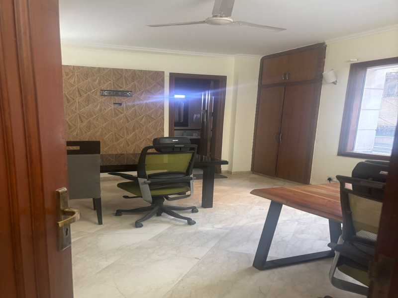 4 BHK Builder Floor For Sale In Poorvi Marg, Vasant Vihar, Delhi (500 Sq. Yards)