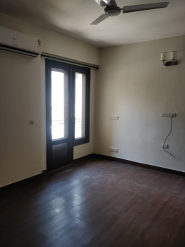 4 BHK Builder Floor for Sale in Block B, Safdarjung Enclave, Delhi (300 Sq. Yards)