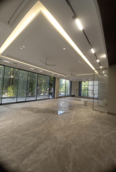 4.5 BHK Builder Floor for Sale in Block C, Anand Niketan, Delhi (550 Sq. Yards)