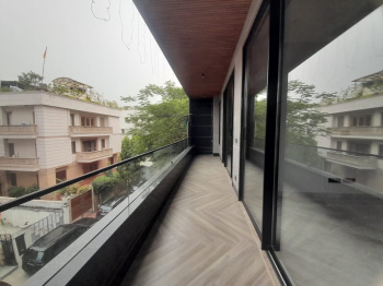 Builder Floor for Sale in Block N, Panchsheel Park, Delhi (400 Sq. Yards)