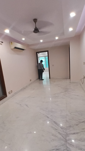 Office Space for Rent in Vasant Vihar, Delhi (1000 Sq.ft.)