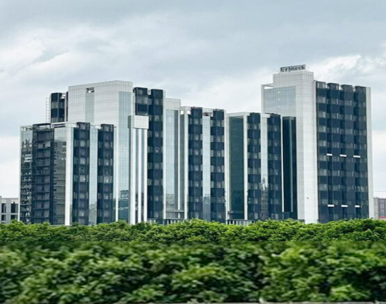 Office Space For Sale In Sector 132, Noida (550 Sq.ft.)