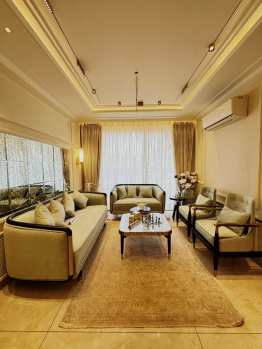 3 BHK Flats & Apartments for Sale in Nagla, Zirakpur (2025 Sq.ft.)