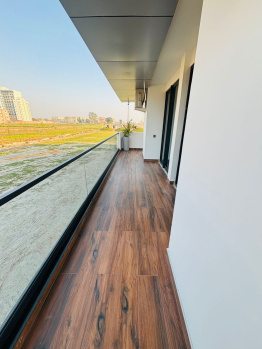 Property for sale in Patiala Road, Zirakpur
