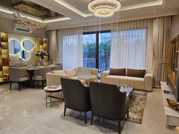 Flats & Apartments for Sale in Airport Road, Zirakpur (2350 Sq.ft.)