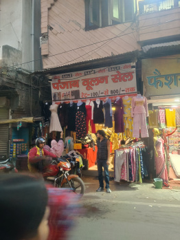 900 Sq. Yards Commercial Shops for Sale in Thakurdwara, Moradabad