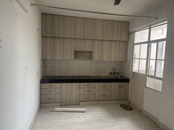 2 BHK Flats & Apartments for Rent in Sector 107, Gurgaon (1050 Sq.ft.)