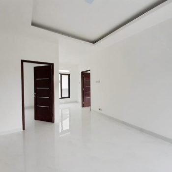 3 BHK Flats & Apartments for Rent in Sector 9, Rohini, Delhi (1400 Sq.ft.)