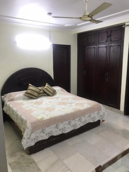 4 BHK Builder Floor for Rent in Pitampura, Delhi (2200 Sq.ft.)