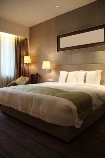 3000 GAJ HOTEL 100 ROOMS PROPERTY PRIME LOCATION LUXURY ROOMS 2 BANQUET HALL RESTAURANT ETC
