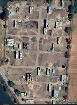 Plot at nayta mundla road pakiza city
