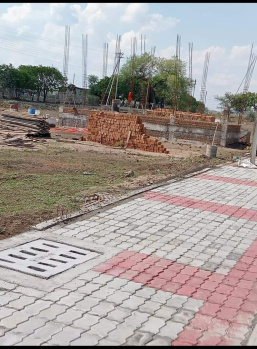 Plot for sale in prime location