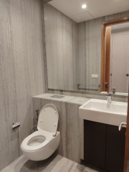 4bhk luxurious flat at bandra East Mumbai