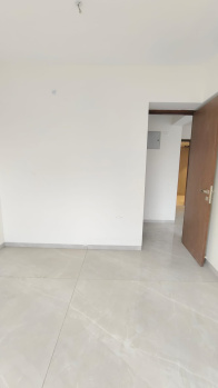 2bhk ready to move flat at ghatkopar east