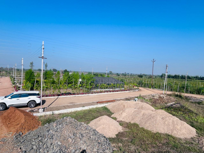 Commercial, Prime Location Villa Property