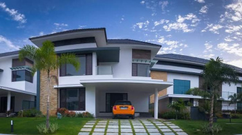 Luxury 4 BHK Gated Villa for Sale Near Vazhakkala – 3500 Sq. Ft.