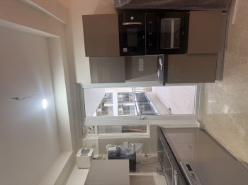 3 BHK Flats & Apartments for Sale in Airport Road, Zirakpur (2100 Sq.ft.)