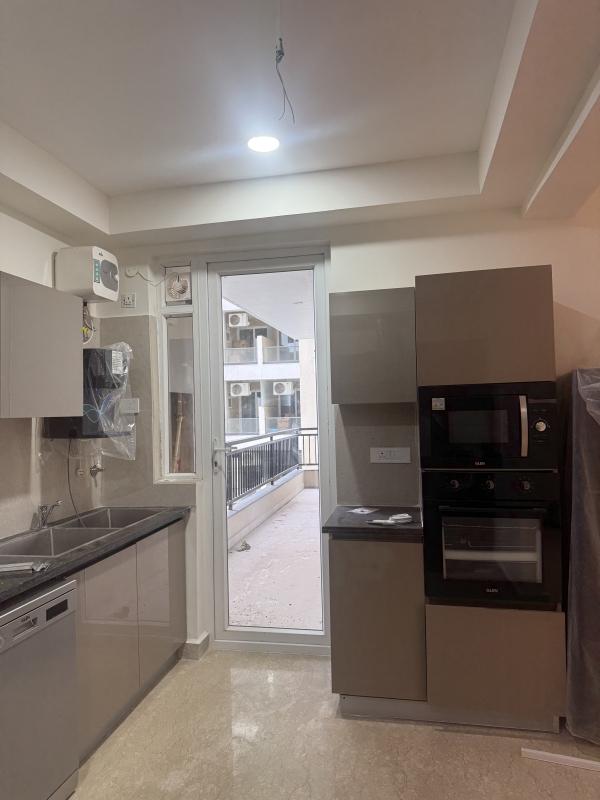 3 BHK Flats & Apartments for Sale in Airport Road, Zirakpur