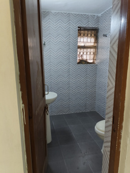3 BHK Flats & Apartments for Sale in Sector B, Vasant Kunj, Delhi (1800 Sq.ft.)