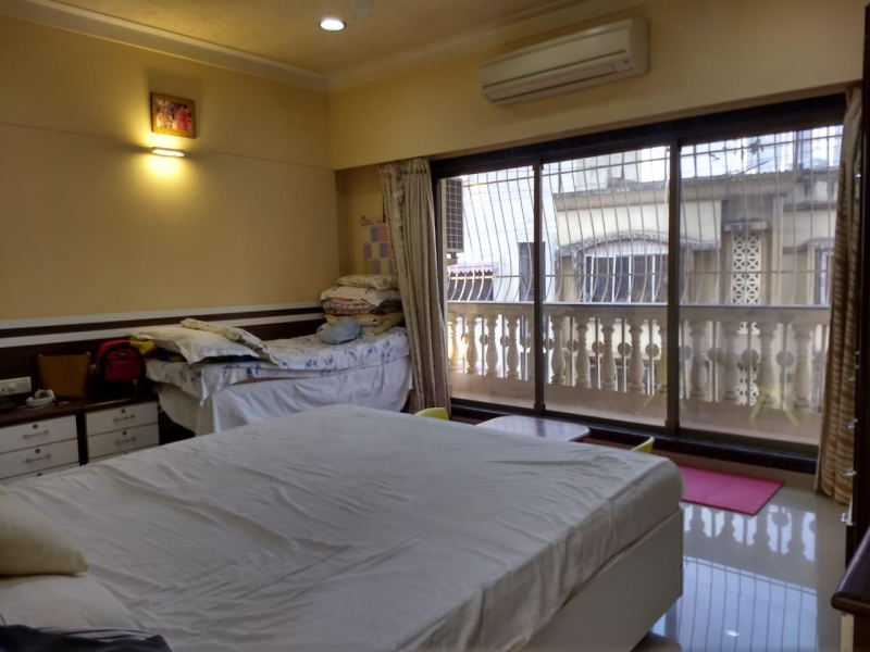 3 BHK Flats & Apartments for Sale in Goregaon East, Mumbai (1100 Sq.ft.)