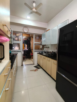 Flats & Apartments for Sale in Goregaon, Mumbai (1300 Sq.ft.)