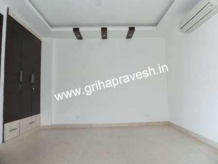 3 BHK Builder Floor for Sale in Sarvpriya Vihar, South Delhi (1800 Sq.ft.)