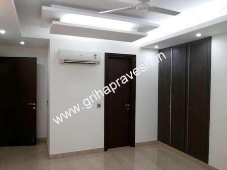 4 BHK Builder Floor for Sale in Sukhdev Vihar, South Delhi (2700 Sq.ft.)