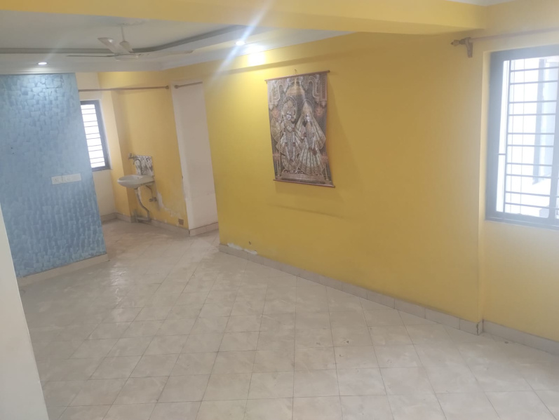 2bhk flat for rent at Genexx Valley.