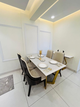 LUXUARY APARTMENT BANG ON AMBALA HIGHWAY