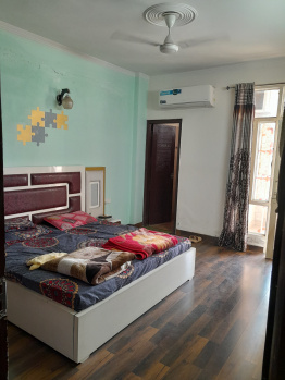 Spacious 4BHK Apartment on VIP Road