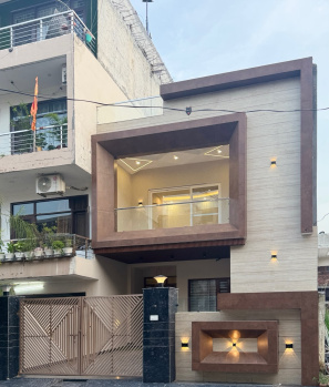 Independent 5 BHK Duplex House in Gated Society on VIP Road