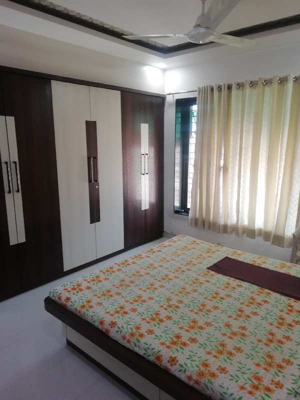 Fully furnished 4bhk flat of 2200 sq.ft. in Nashik Road at 1.10 cr.