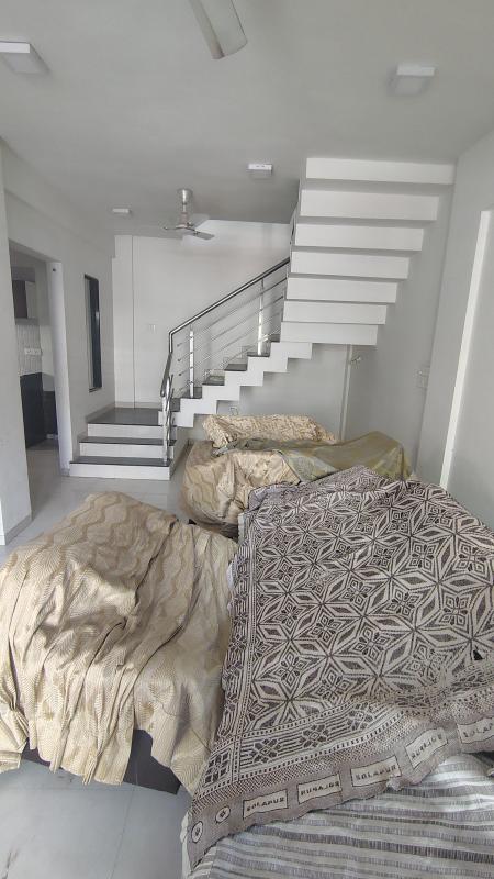 Fully furnished 3BHK row bungalow is available on lam road near Mahalaxmi temple at 95 lacs